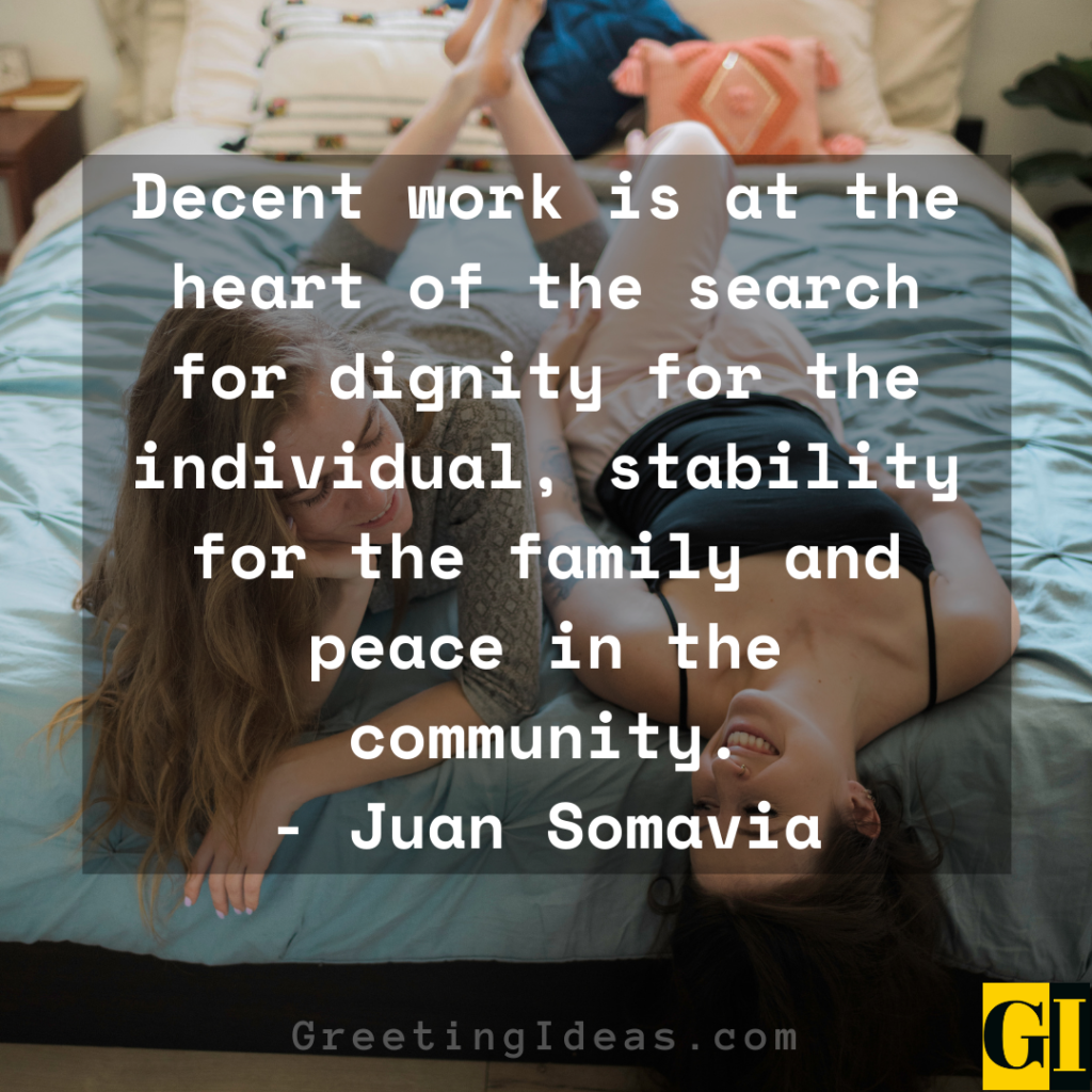 30 Best and Short Decent Quotes and Sayings on Life
